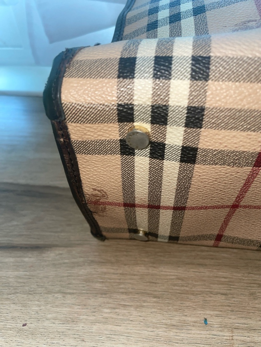 Burberry Beige Black Red Classic Check Tote - Picture 2 of 8